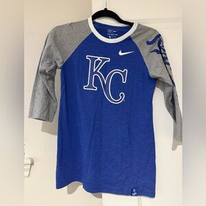 Nike women’s Kansas City Royals shirt